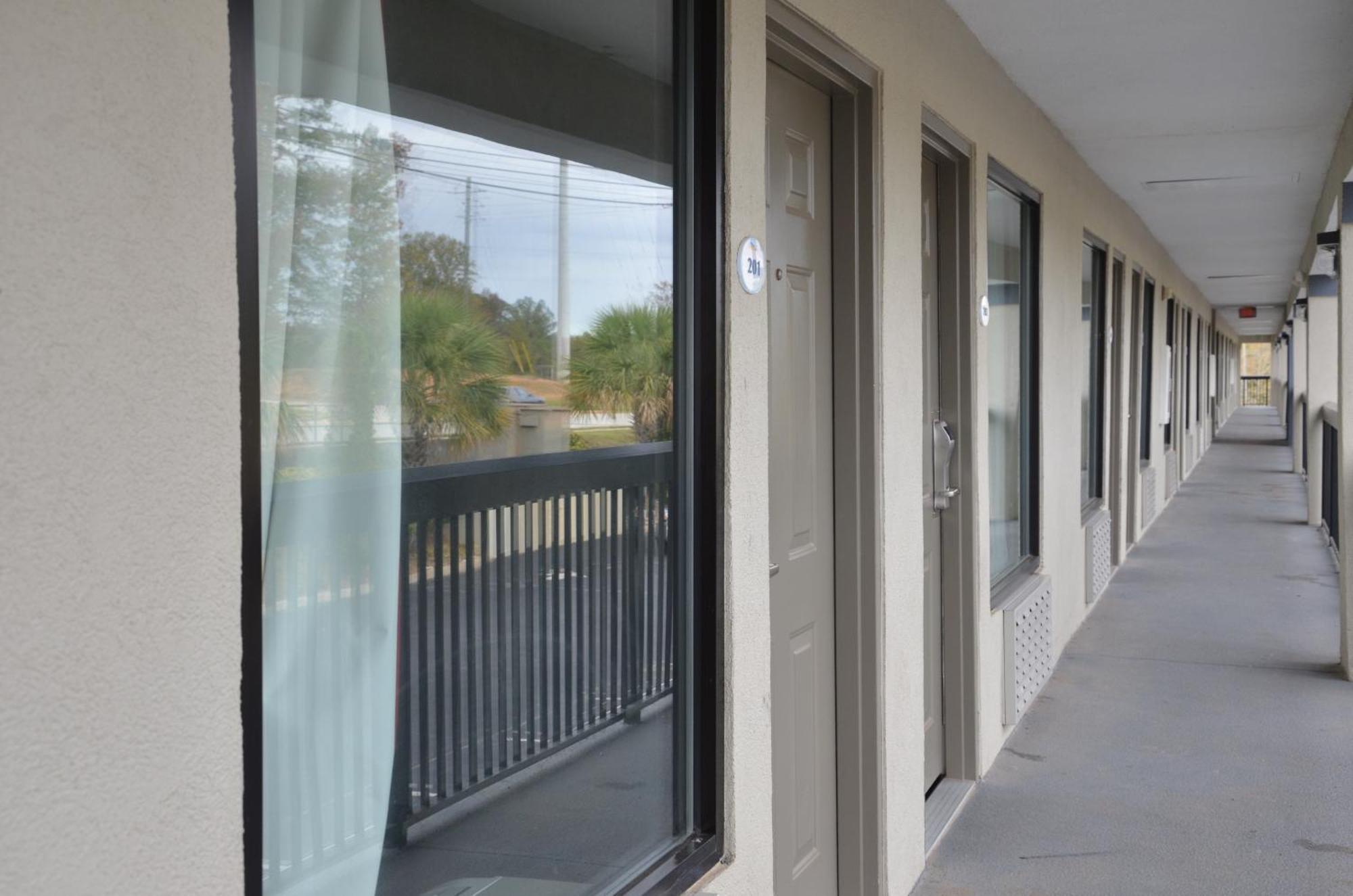 Baymont Suites Covington Exterior foto